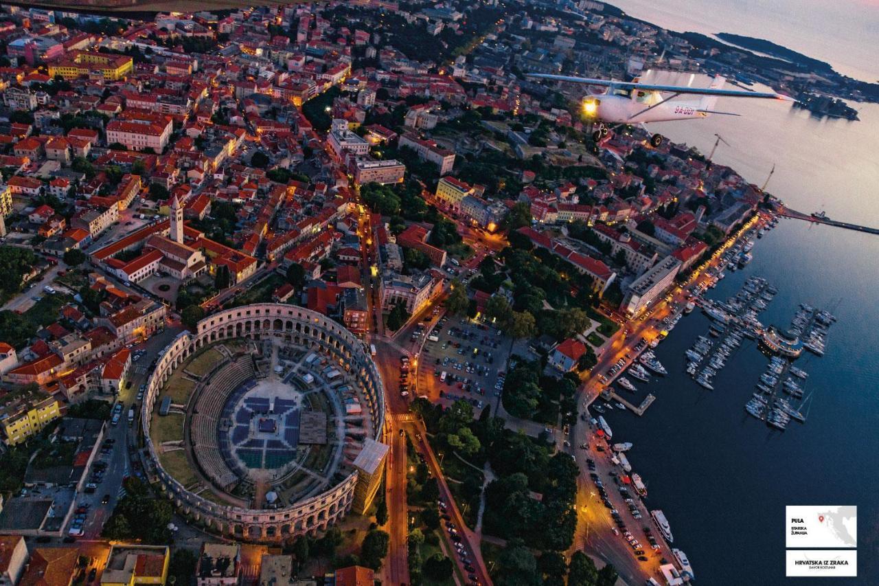 Arena Sunset, Sea Coloseum View, 2 Free Parking Apartment Pula